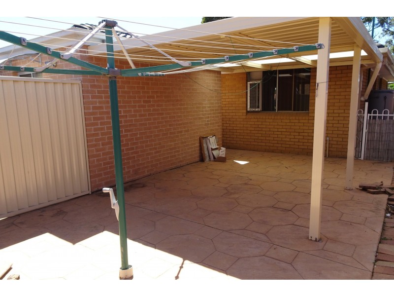 10 Ganmain Crescent, Milperra NSW 2214