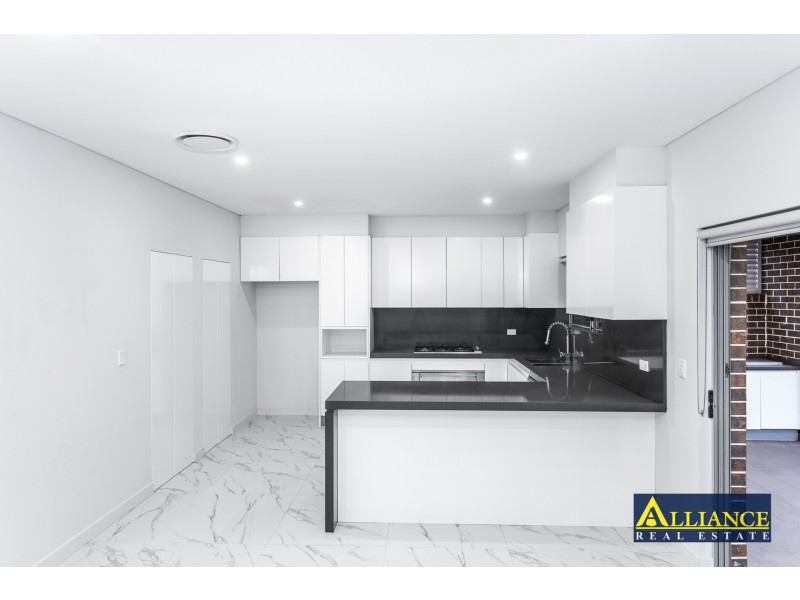 2/108 Sherwood Street, Revesby NSW 2212