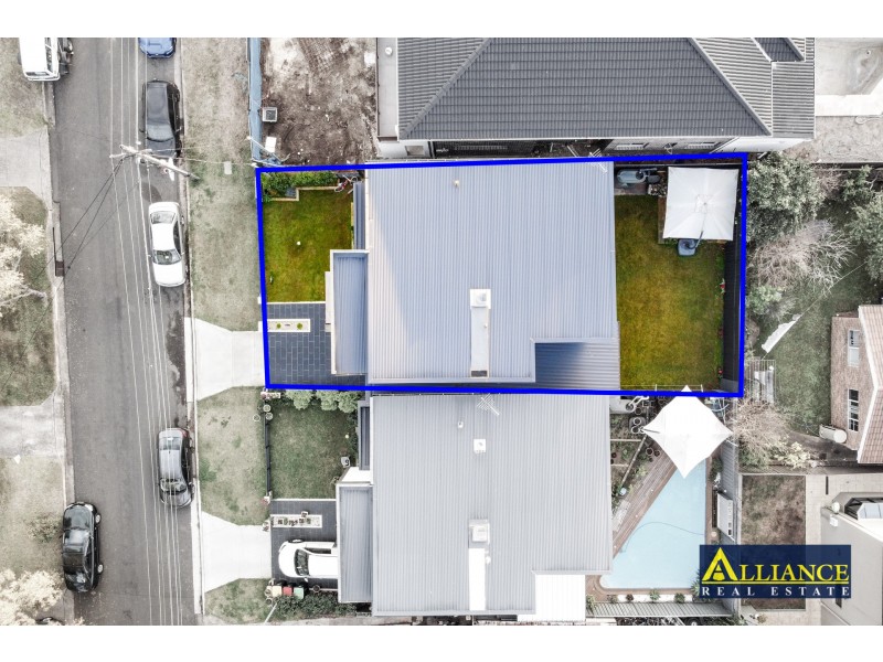 6 Samoa Avenue, Picnic Point NSW 2213