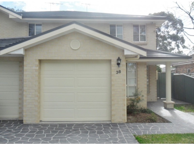 38 Park Road, East Hills NSW 2213