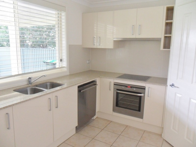 38 Park Road, East Hills NSW 2213