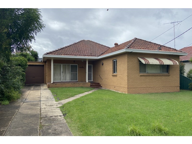 19 Laundess Avenue, Panania NSW 2213