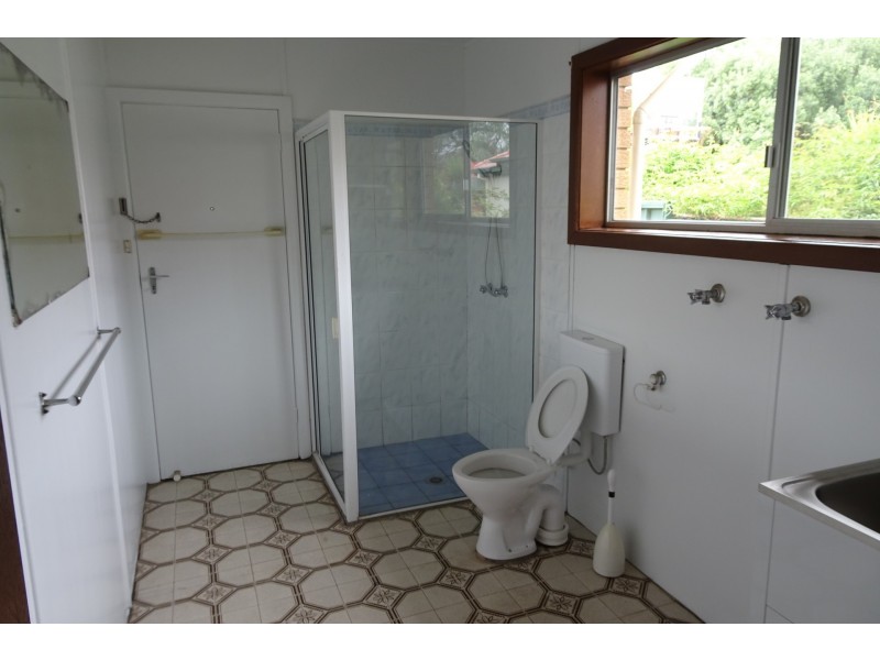 19 Laundess Avenue, Panania NSW 2213