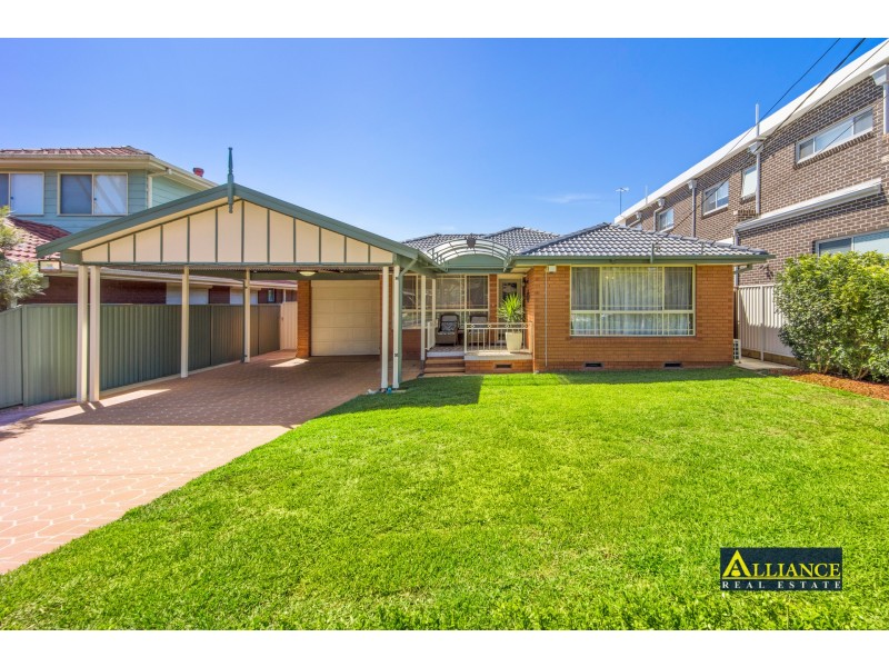 24 Duke Street, East Hills NSW 2213