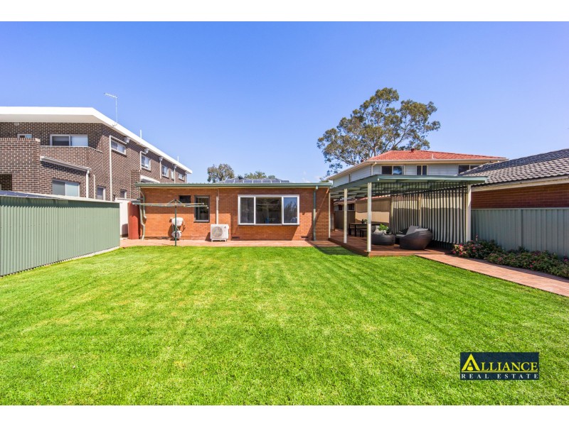 24 Duke Street, East Hills NSW 2213