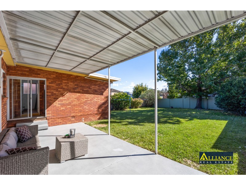 28 Kathleen Parade, Picnic Point NSW 2213