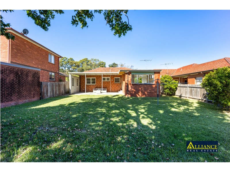 28 Kathleen Parade, Picnic Point NSW 2213