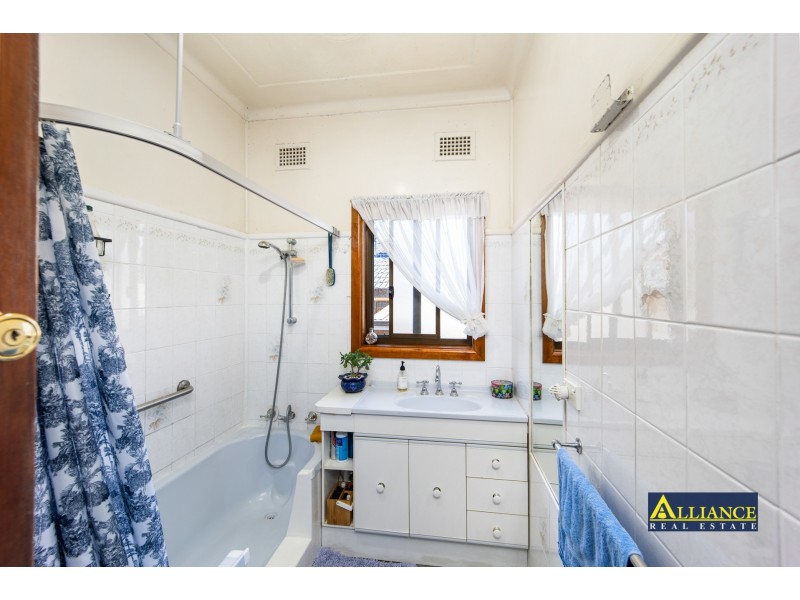 123 Weston Street, Panania NSW 2213