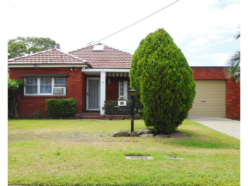 35 Mccrossin Avenue, Birrong NSW 2143