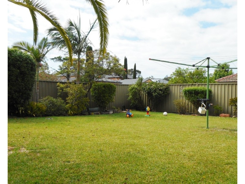 35 Mccrossin Avenue, Birrong NSW 2143