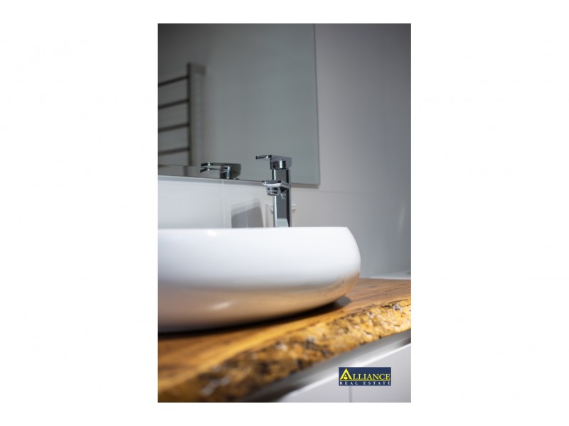 186 Lambeth Street, Picnic Point NSW 2213