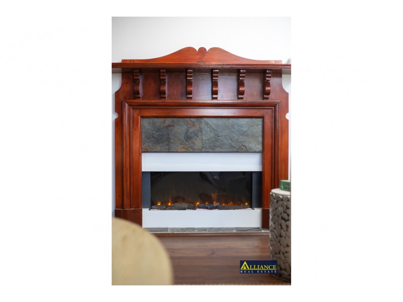 186 Lambeth Street, Picnic Point NSW 2213