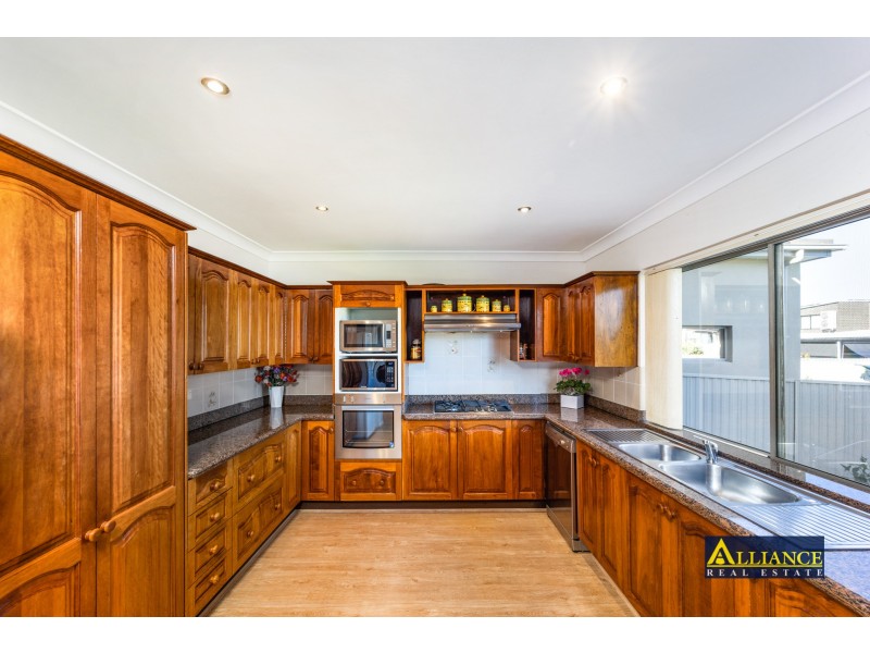 30 Gowlland Parade, Panania NSW 2213