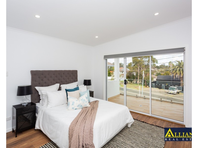 813A Henry Lawson Drive, Picnic Point NSW 2213