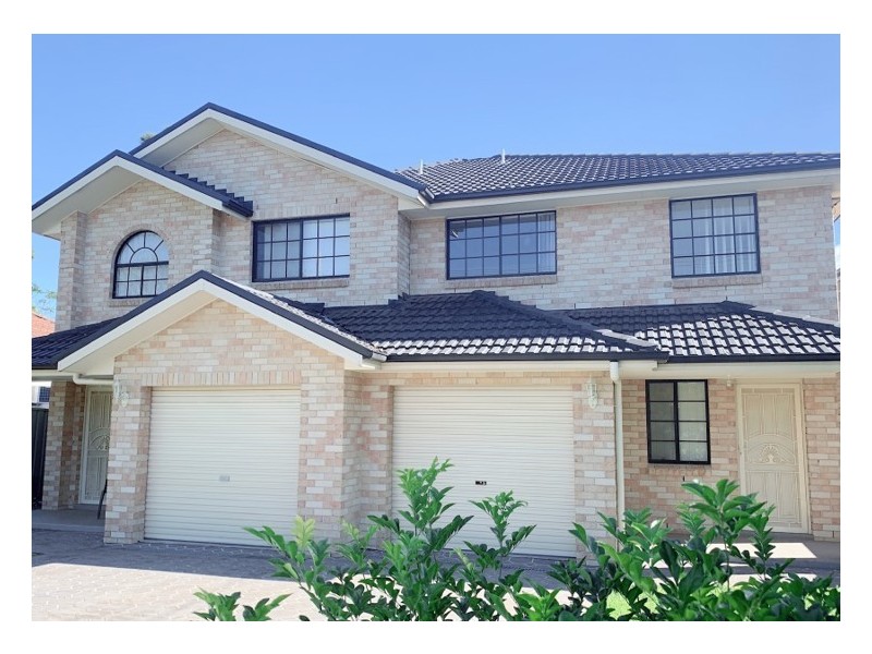 2 Kerrie Crescent, Panania NSW 2213