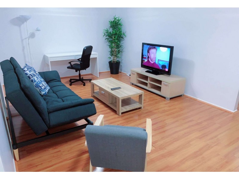 2 Kerrie Crescent, Panania NSW 2213