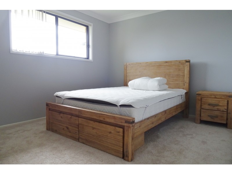 2 Kerrie Crescent, Panania NSW 2213