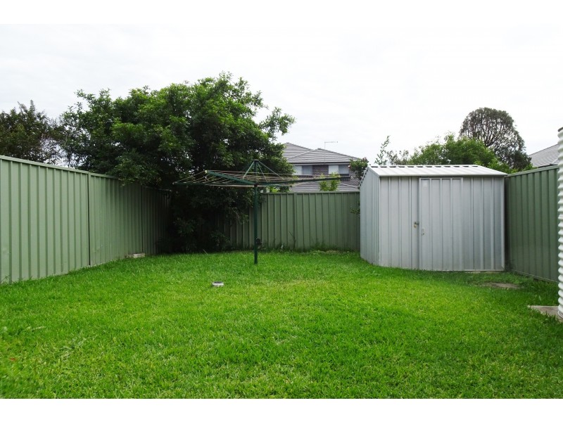 2 Kerrie Crescent, Panania NSW 2213