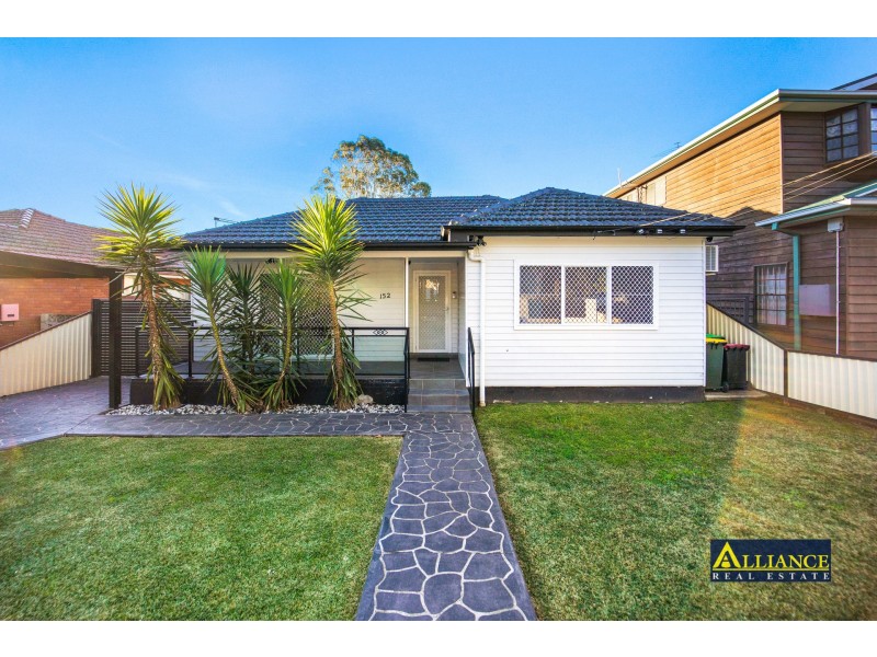 152 Marco Avenue, Panania NSW 2213