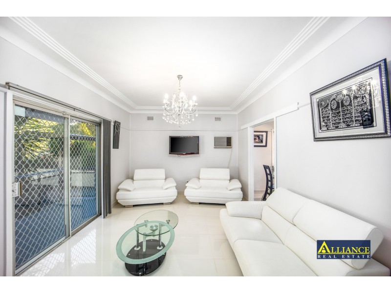 152 Marco Avenue, Panania NSW 2213