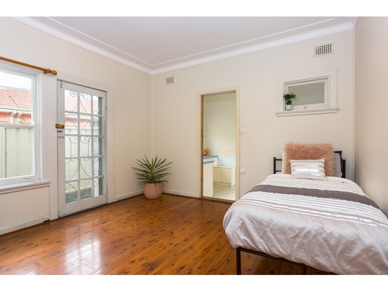 57 Maclaurin Avenue, East Hills NSW 2213