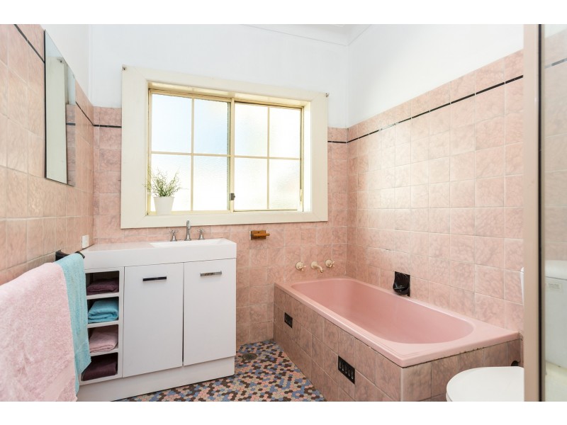 57 Maclaurin Avenue, East Hills NSW 2213