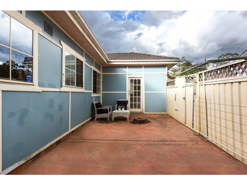 57 Maclaurin Avenue, East Hills NSW 2213