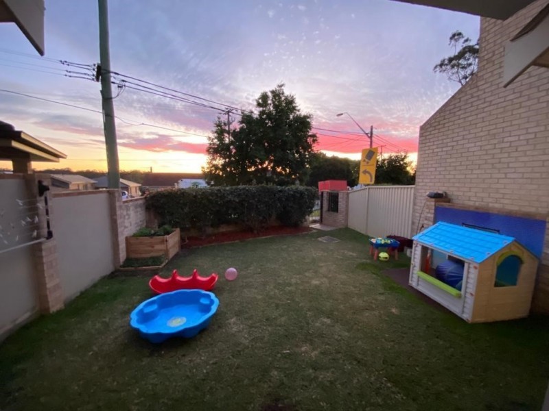 1/831 Henry Lawson Drive, Picnic Point NSW 2213