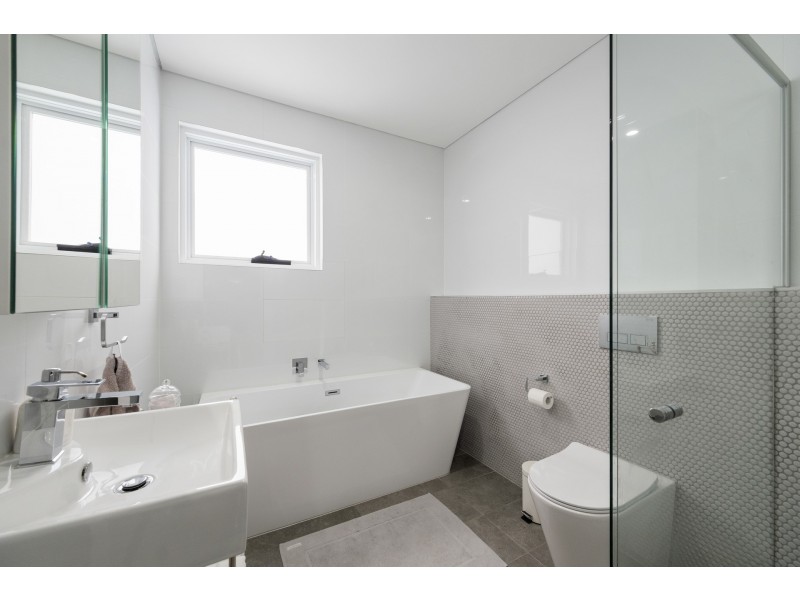 688a Henry Lawson Drive, East Hills NSW 2213