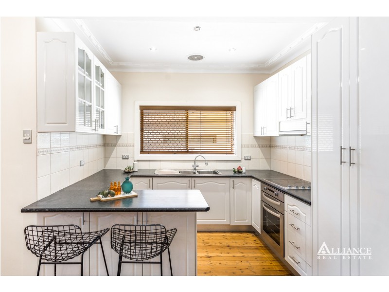 142 Lambeth Street, Panania NSW 2213