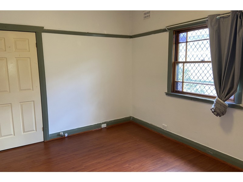 15 Eastern Avenue, Panania NSW 2213