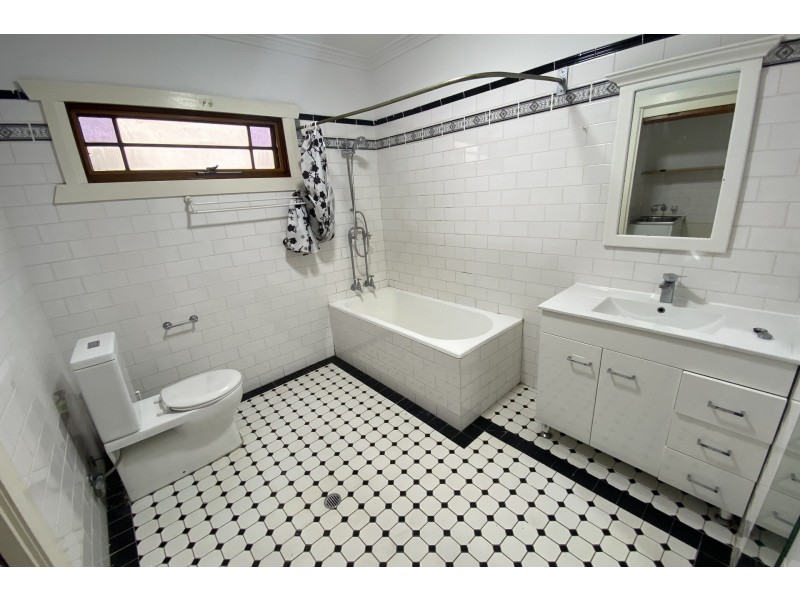 15 Eastern Avenue, Panania NSW 2213