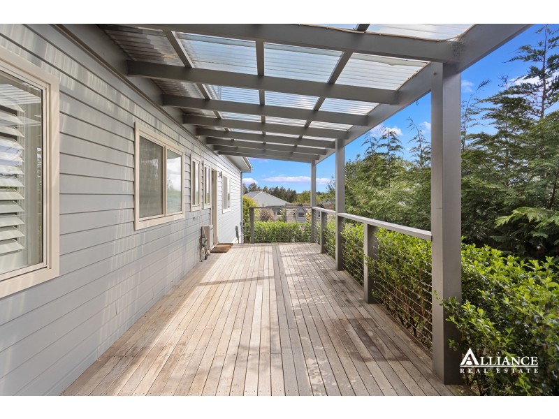 17 Gibbons Road, Moss Vale NSW 2577