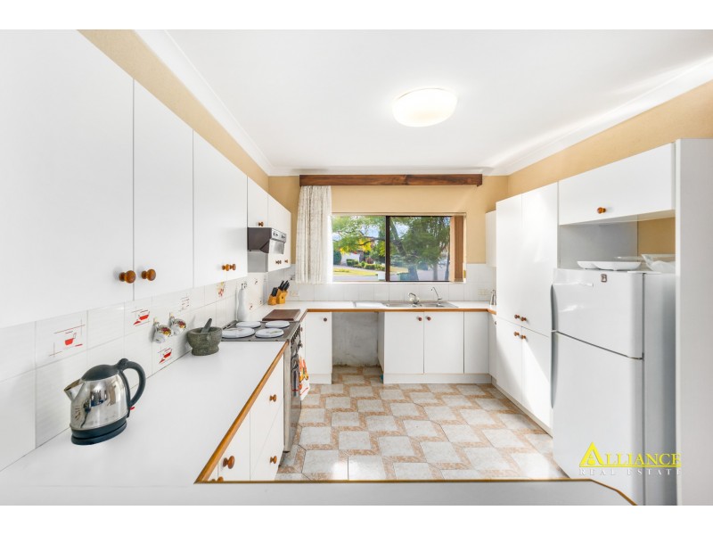 1/18 Rouse Place, Illawong NSW 2234