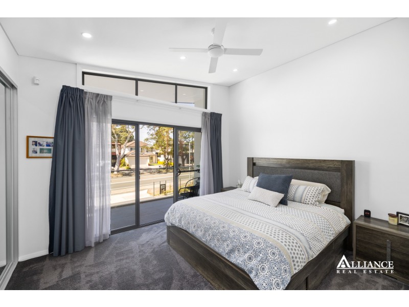 692 Henry Lawson Drive, East Hills NSW 2213