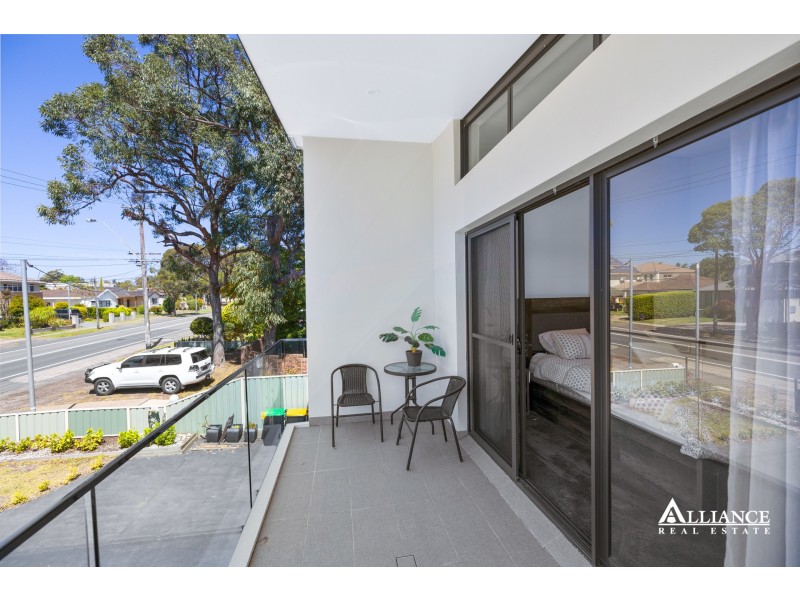 692 Henry Lawson Drive, East Hills NSW 2213