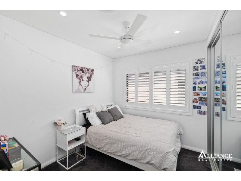 692 Henry Lawson Drive, East Hills NSW 2213