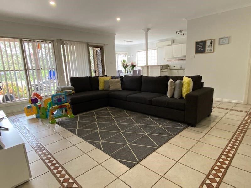 4/853 Henry Lawson Drive, Picnic Point NSW 2213