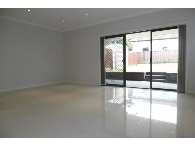 661A Henry Lawson Drive, East Hills NSW 2213