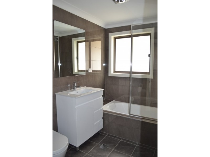 661A Henry Lawson Drive, East Hills NSW 2213