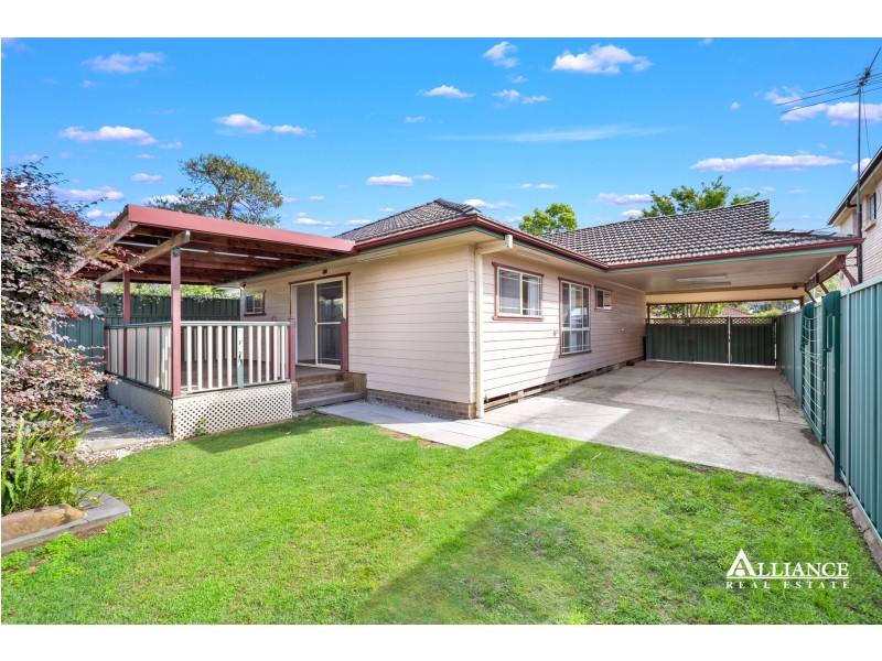 17 Worsley Street, East Hills NSW 2213