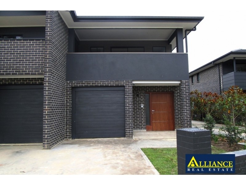 2/5-7 Monie Avenue, East Hills NSW 2213