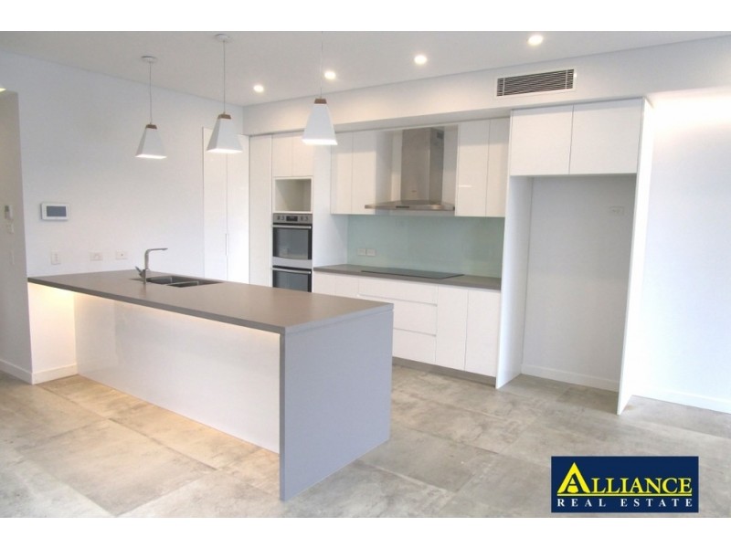 2/5-7 Monie Avenue, East Hills NSW 2213