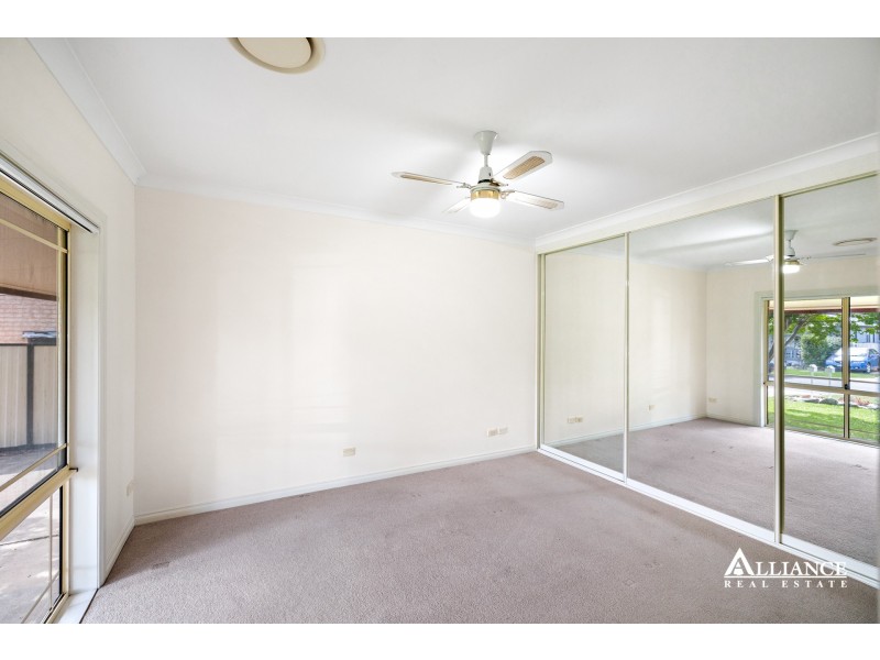 17 Worsley Street, East Hills NSW 2213