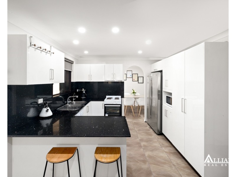 18 Ganmain Crescent, Milperra NSW 2214