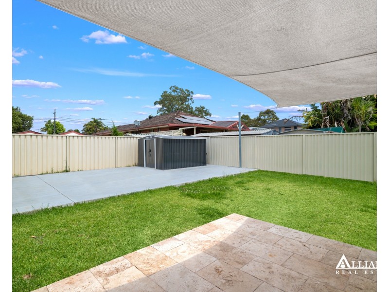 18 Ganmain Crescent, Milperra NSW 2214