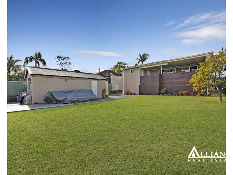 11 Greenway Parade, Revesby NSW 2212