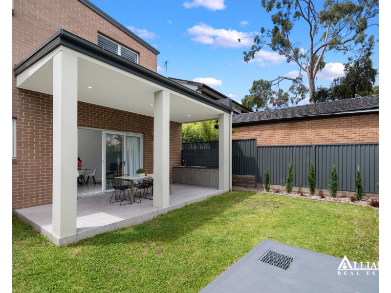 29 Doris Street, Picnic Point NSW 2213