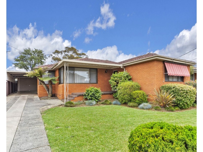 15 Bruce Avenue, Panania NSW 2213