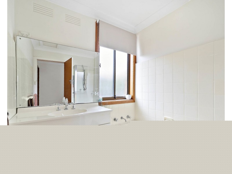 15 Bruce Avenue, Panania NSW 2213